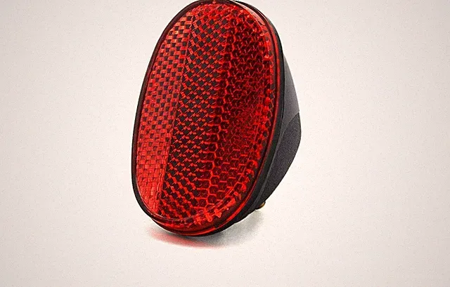 Red/White Retro Bicycle Reflector Mudguard for Cruiser Bikes - Safety Upgrade